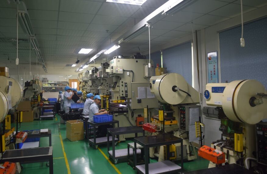 TKM MEMBRANE TECHNOLOGY LTD. linea di produzione in fabbrica